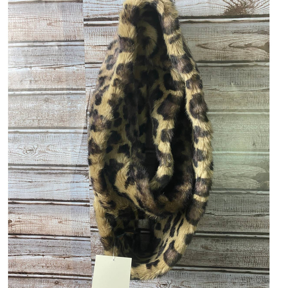 Loisa Perini  leopard print Scarf